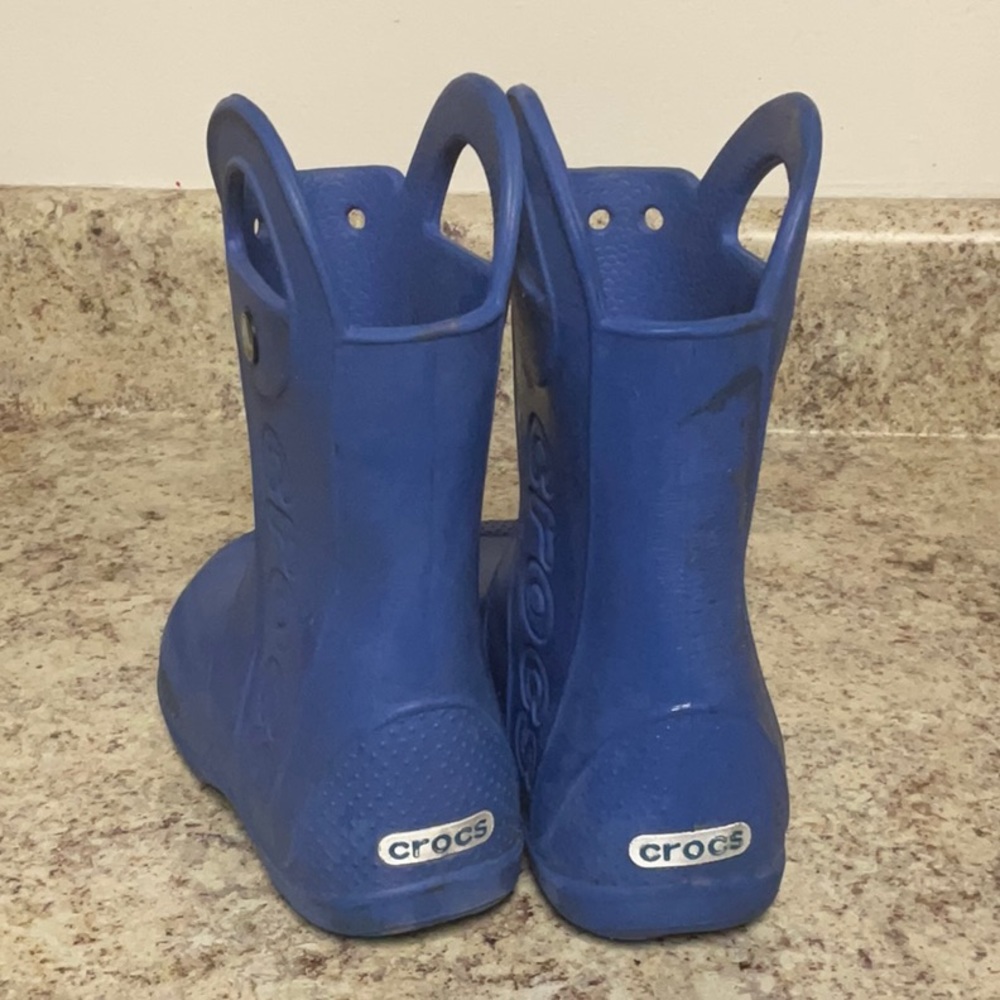 Kids Crocs rain boots